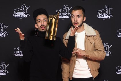 BigFlo & Oli (Groupe/Duo Francophone de l'année) - NRJ Music Awards 2017