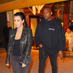 Kanye West et Kim Kardashian ensemble pour le combat du siècle