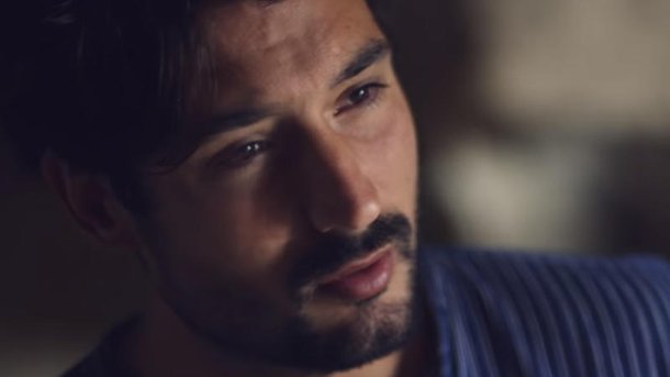 Jérémy Frerot : découvrez le clip de son premier single intitulé « Revoir »
