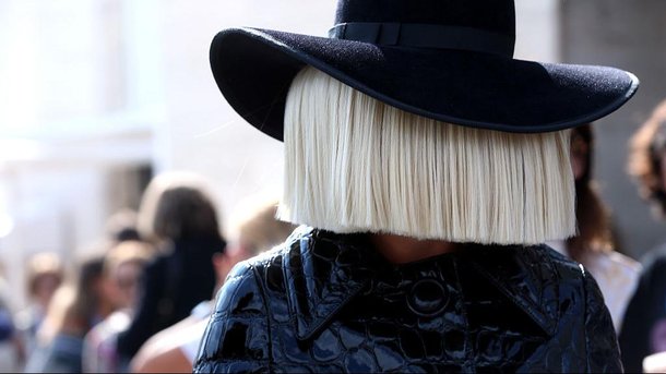 Le saviez-vous? À l'origine, le hit "Chandelier" a été écrit pour Rihanna ou Beyoncé