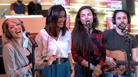 «Restons amis» : les anciens de la Star Academy 4 chantent en hommage à Grégory Lemarchal dans Le Réveil Chérie