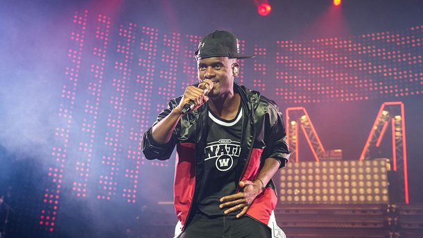 Black M va-t-il dépasser le Maître (Gims)?