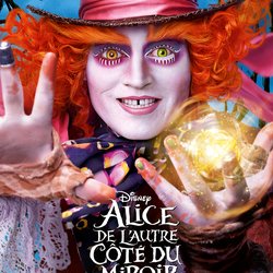 Johnny Depp est Le Chapelier Fou - Alice de l'autre côté du miroir