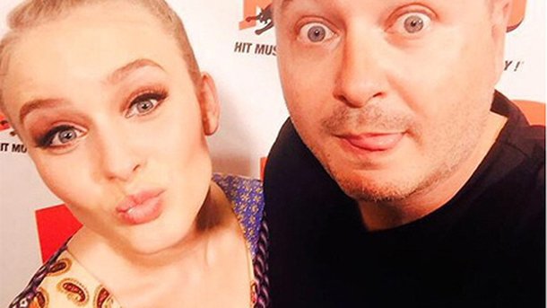 Zara Larsson en live chez Cauet !