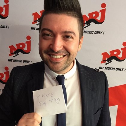 Manu dans le 6/9 NRJ Music Awards 2014