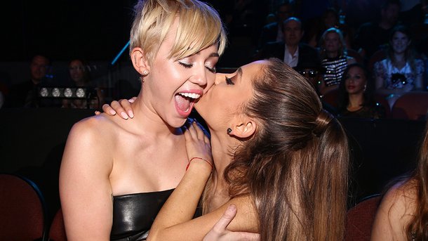 Miley Cyrus est fan de «7 Rings» d’Ariana Grande