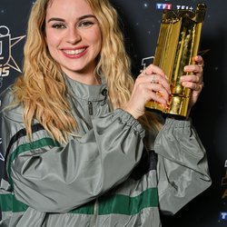 Adèle Castillon - Le photocall - NRJ Music Awards 2026