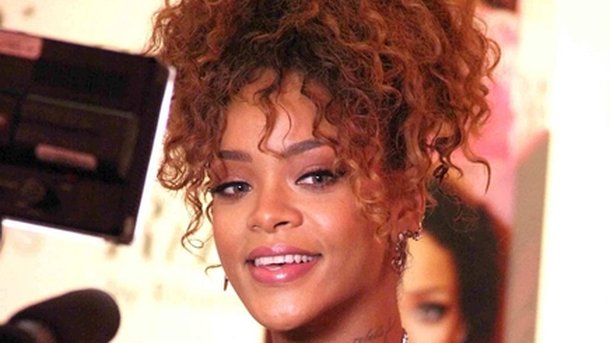 Rihanna : son sapin dans votre salon ?