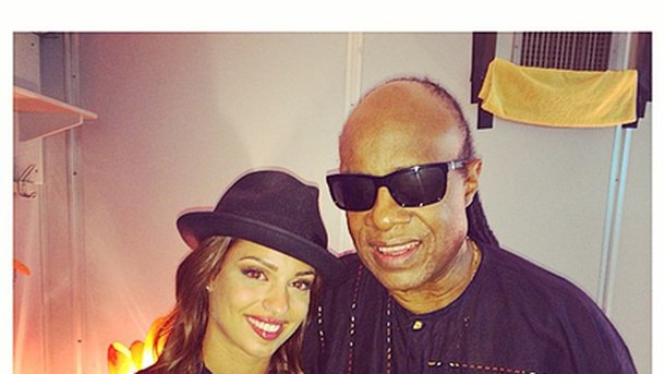 Tal : émue aux larmes devant Stevie Wonder !