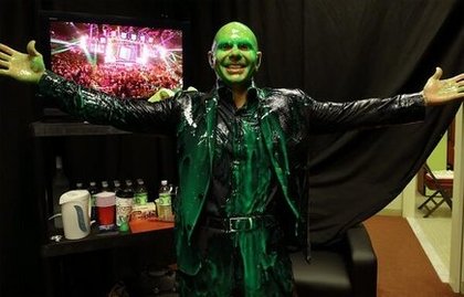 Pitbull au Kid's Choice Awards : daleeeeeeeeee #KCA #SLIMED