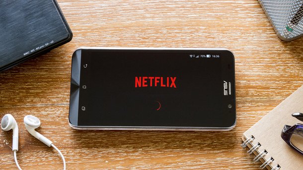Les infos du Réveil Chérie : Le Top 3 des séries les plus regardées sur Netflix