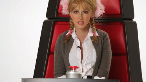 Britney, Shakira, Miley : les imitations hilarantes de christina Aguilera!