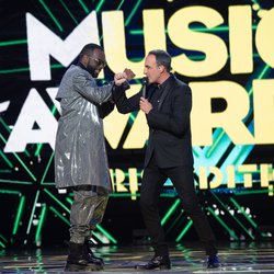Gims et Nikos Aliagas - Cérémonie des NRJ Music Awards Paris Edition