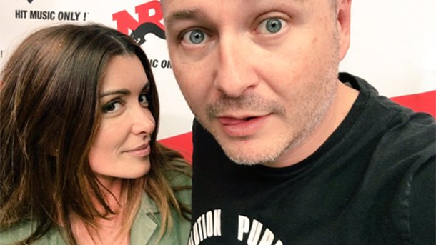Jenifer : découvrez «Paradis Secret» en live chez Cauet sur NRJ!