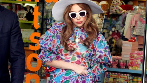 Lady Gaga s'engage sur Twitter