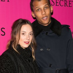 Stromae et Coralie Barbier : total look noir