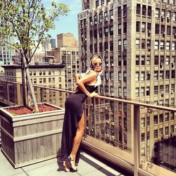 Rihanna :Summer in de air!!! 