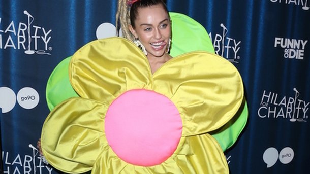Miley Cyrus : Pour elle, Noël est avant-tout l'occasion de manger