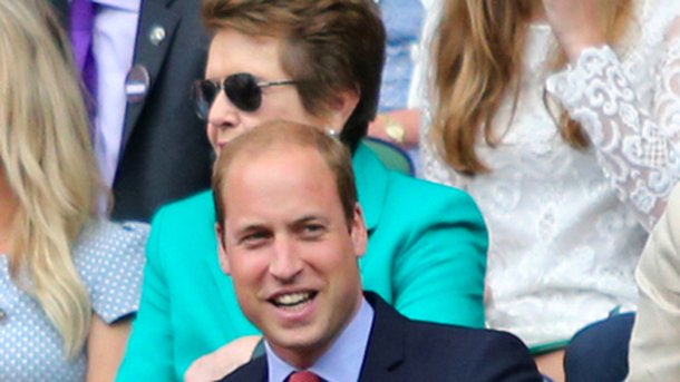 Le Prince William rend hommage à Lady Di