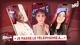 Tournée Star Academy : les élèves passent le téléphone à "la personne la plus..."