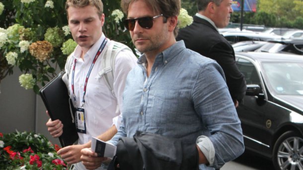 Bradley Cooper soutien Jennifer Lawrence