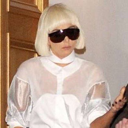 Lady Gaga la coupe au carré