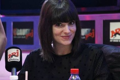 Lundi 9 Mars 2015 Cauet fête la journée de la femme