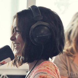 Jenifer chez Manu dans le 6/9 sur NRJ