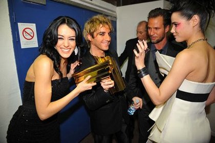 Backstage04