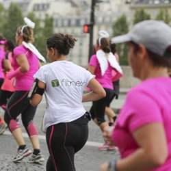La team Fitnext/Chérie FM lors de la Parisienne