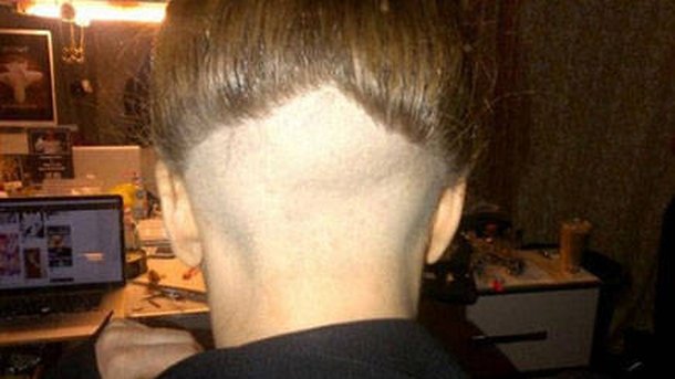 Lady Gaga se rase la tête !