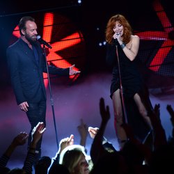Sting et Mylène Farmer sur scène - NRJ Music Awards 2015