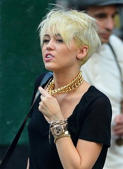Miley Cyrus - coiffures