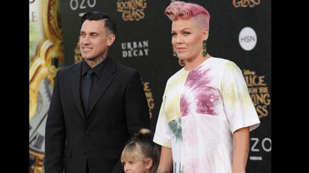 Pink : une première en famille!
