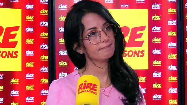 La Bajon :  Cynthia rend hommage à Bernard Pivot - La drôle de minute