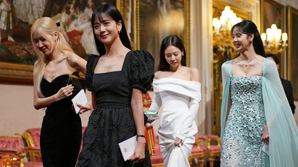 Blackpink : le groupe de K-pop rencontre le roi d'Angleterre