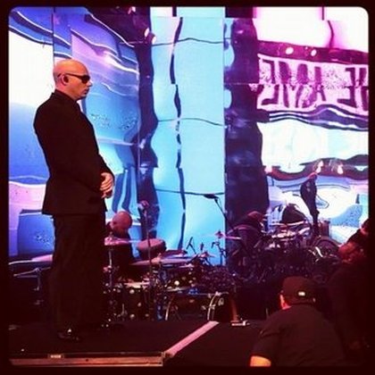 Juste avant de chanter aux AMA