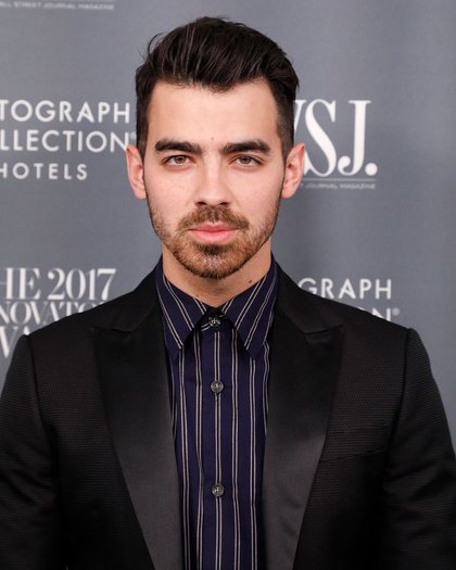 Joe Jonas a flirté sur Raya (WSJ Magazine Innovator Awards, à New-York, le 1er Novembre 2017)