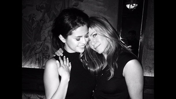 Selena Gomez : rencontre avec Jennifer Aniston!