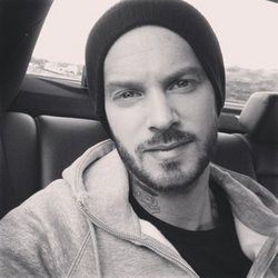 M.Pokora : bye bye France ! New York #entraînement#intensif#robindesbois