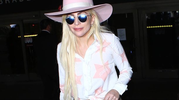 Les stars félicitent Lady Gaga pour le Super Bowl !