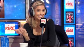 Clara Morgane fait le pitch de son spectacle « le Cabaret de Clara Morgane »