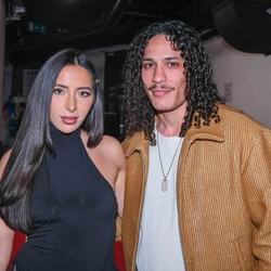 Hatik et son épouse Leila - Les Backstages - NRJ Music Awards 2025