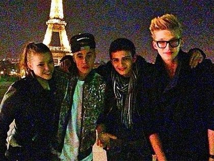 Justin Bieber et Cody Simpson jouent les touristes à Paris 