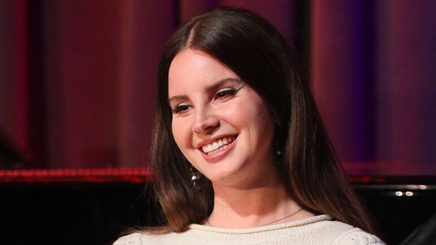 Lana Del Rey : pourquoi est-elle devenue vendeuse de gaufres ?