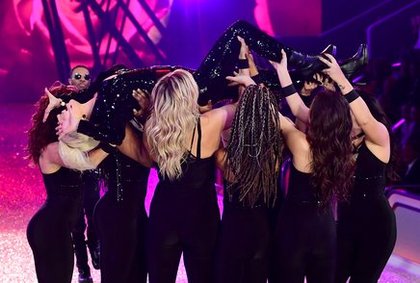 Lady Gaga - Victoria's Secret Show - Paris - le 30/11