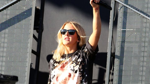 Ellie Goulding : une vraie championne de boxe!