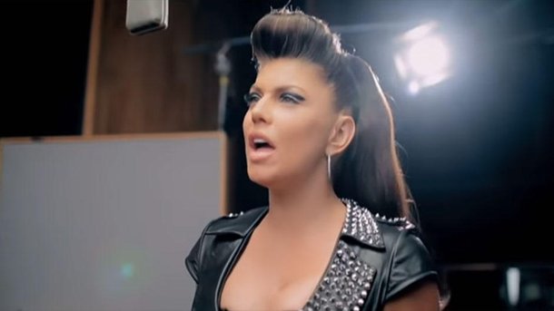 David Guetta & Chris Willis Feat. Fergie & LMFAO - Gettin' Over You