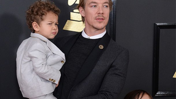 Diplo : avec ses deux fils sur le tapis rouge des Grammy Awards