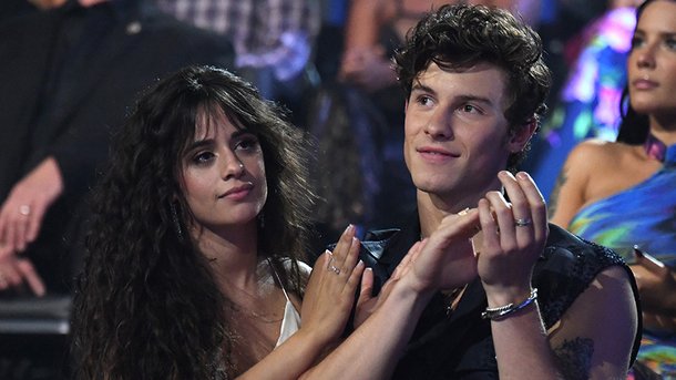 Shawn Mendes et Camila Cabello se déguisent dans la rue
